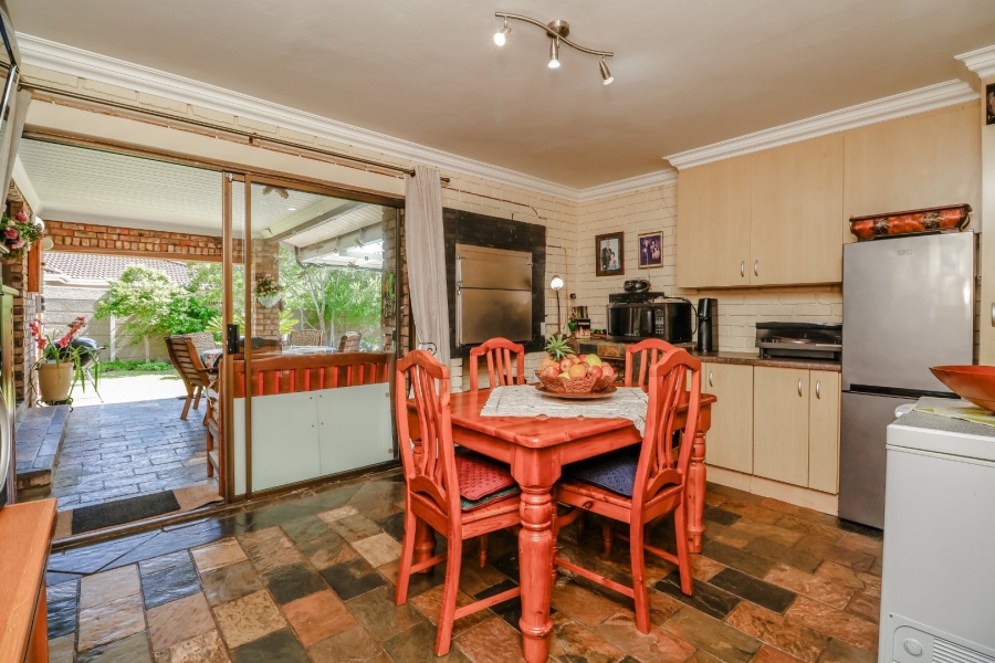 4 Bedroom Property for Sale in Groenvallei Western Cape